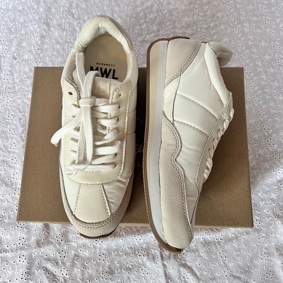 Madewell Tan Retro Sneakers NIB - Picture 2 of 4